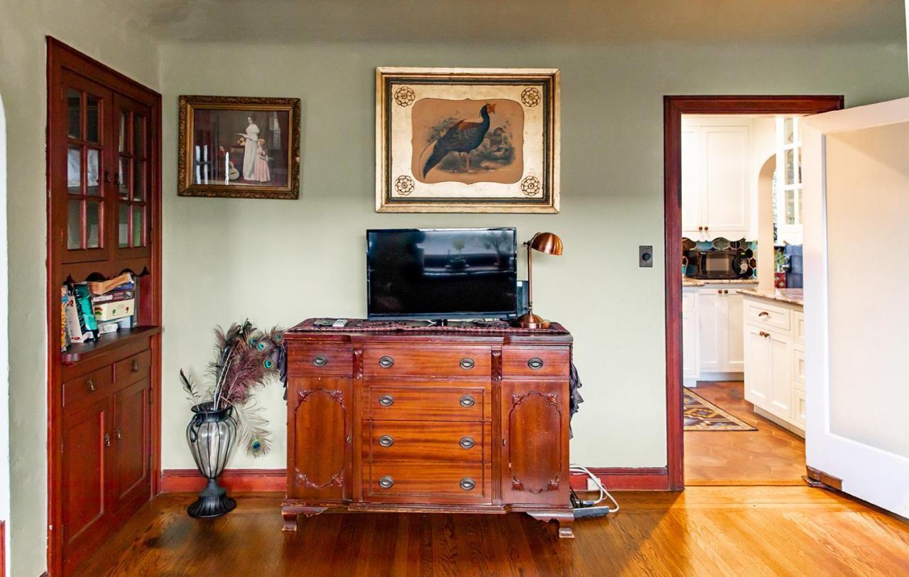 Beautiful, Historic Family Home Near Lake Merritt Оакланд Экстерьер фото